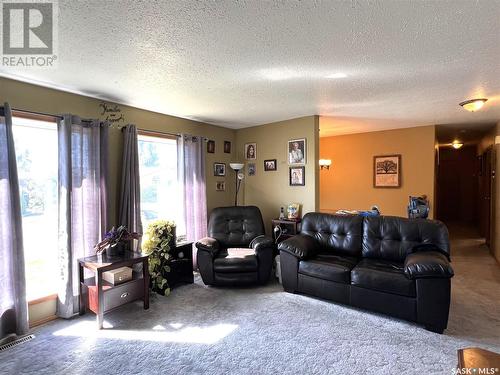 30 Marion Crescent, Meadow Lake, SK - Indoor Photo Showing Living Room