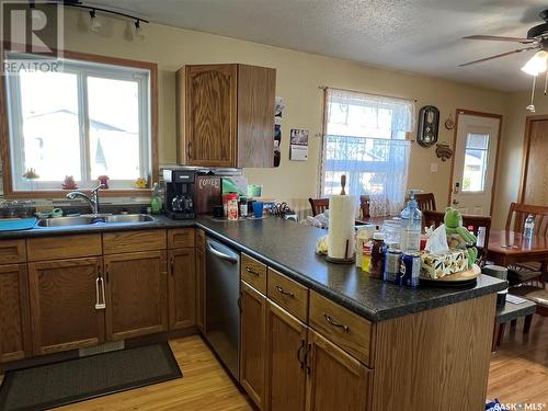 30 Marion Crescent, Meadow Lake, SK - Indoor Photo Showing Kitchen With Double Sink