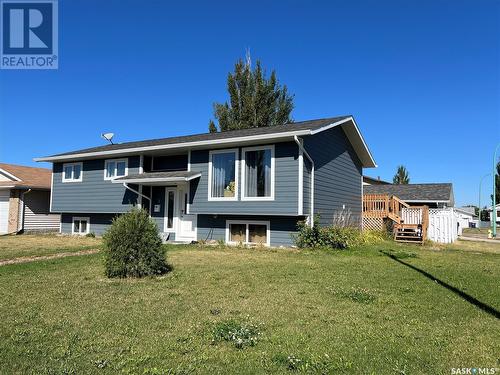 30 Marion Crescent, Meadow Lake, SK - Outdoor With Facade