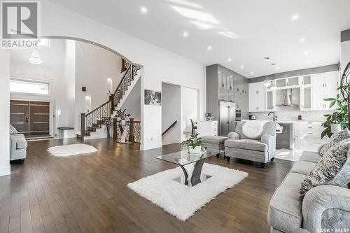 623 Kenaschuk Crescent, Saskatoon, SK - Indoor Photo Showing Living Room