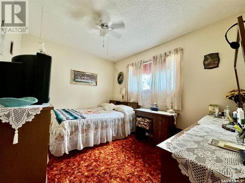 85 First Avenue N, Yorkton, SK - Indoor Photo Showing Bedroom