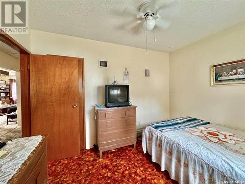 85 First Avenue N, Yorkton, SK - Indoor Photo Showing Bedroom