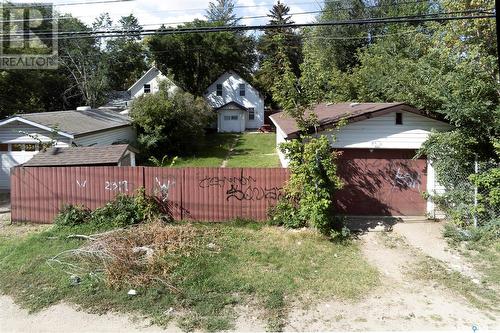 116 S Avenue S, Saskatoon, SK - Outdoor