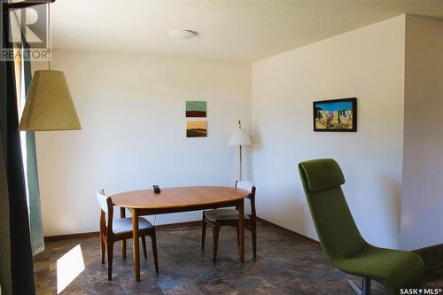 431 Redcoat Drive, Eastend, SK - Indoor Photo Showing Dining Room