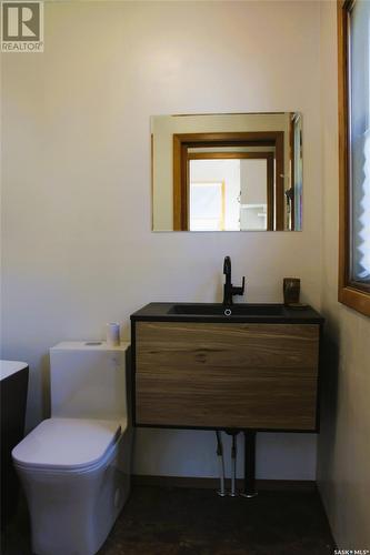 431 Redcoat Drive, Eastend, SK - Indoor Photo Showing Bathroom