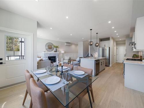 1536 Marble Pl, Langford, BC - Indoor Photo Showing Dining Room