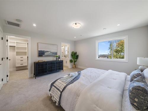 1536 Marble Pl, Langford, BC - Indoor Photo Showing Bedroom