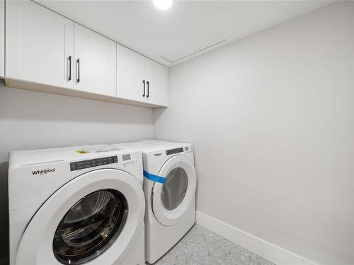 1536 Marble Pl, Langford, BC - Indoor Photo Showing Laundry Room