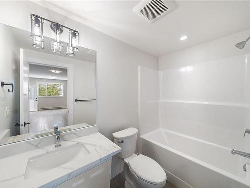 1536 Marble Pl, Langford, BC - Indoor Photo Showing Bathroom