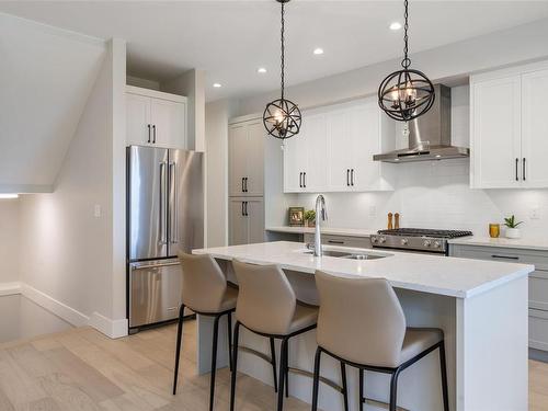 1536 Marble Pl, Langford, BC - Indoor Photo Showing Kitchen With Upgraded Kitchen