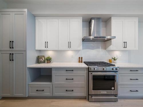 1536 Marble Pl, Langford, BC - Indoor Photo Showing Kitchen With Upgraded Kitchen