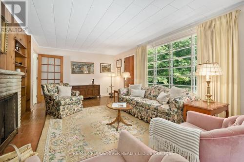 B - 5250 County Rd 45 Road, Hamilton Township (Baltimore), ON - Indoor Photo Showing Living Room With Fireplace