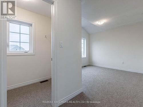 2134 Speare Court E, Innisfil, ON - Indoor Photo Showing Other Room