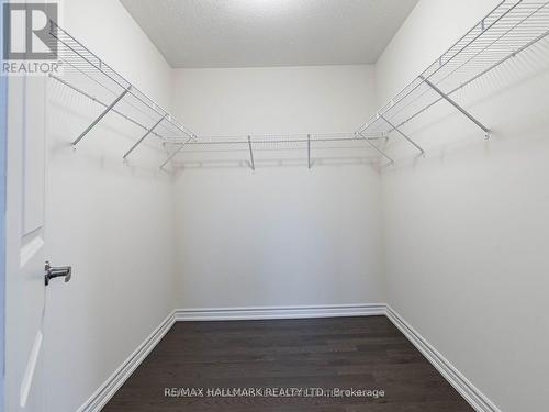 2134 Speare Court E, Innisfil, ON - Indoor With Storage