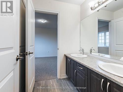 2134 Speare Court E, Innisfil, ON - Indoor Photo Showing Bathroom