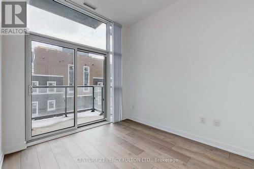 208 - 38 Honeycrisp Crescent, Vaughan, ON - Indoor Photo Showing Other Room