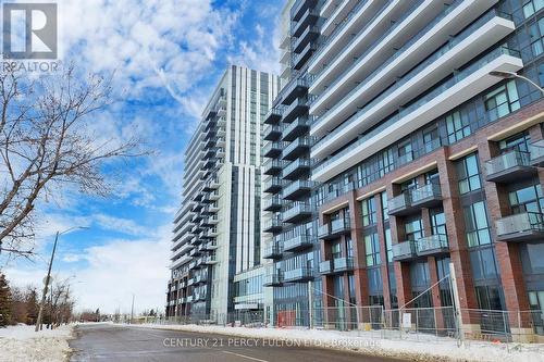 208 - 38 Honeycrisp Crescent, Vaughan, ON - Outdoor With Facade