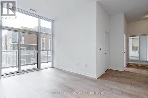 208 - 38 Honeycrisp Crescent, Vaughan, ON - Indoor Photo Showing Other Room