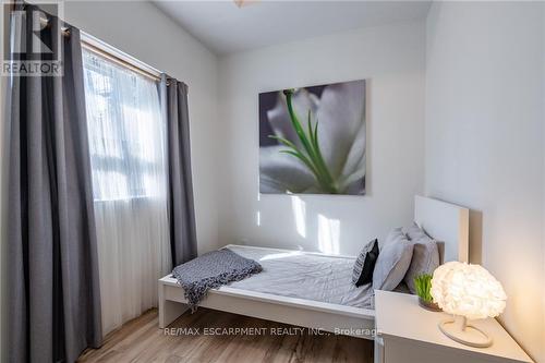 102 - 269 Sunview Street, Waterloo, ON - Indoor Photo Showing Bedroom