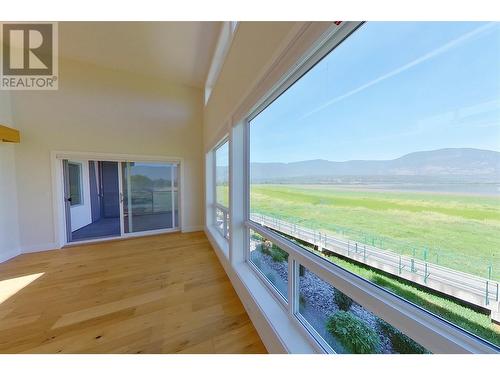 121 Harbourfront Drive Ne Unit# 10, Salmon Arm, BC - Outdoor With Exterior