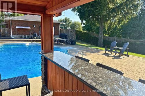 11 Belfry Drive, Newmarket (Huron Heights-Leslie Valley), ON - Outdoor With In Ground Pool