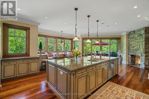 65 Joseph Street, Markham, ON - Indoor Photo Showing Kitchen With Upgraded Kitchen