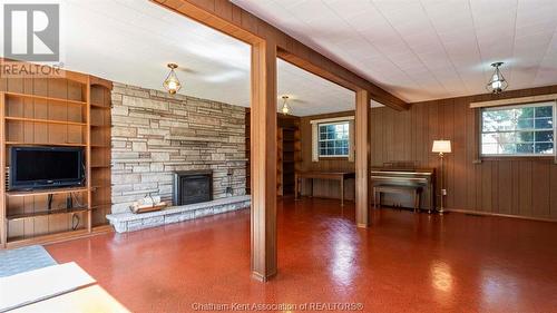 7920 Grande River Line West, Chatham-Kent, ON - Indoor With Fireplace