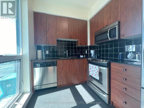 2302 - 205 Sherway Gardens Road W, Toronto, ON - Indoor Photo Showing Kitchen