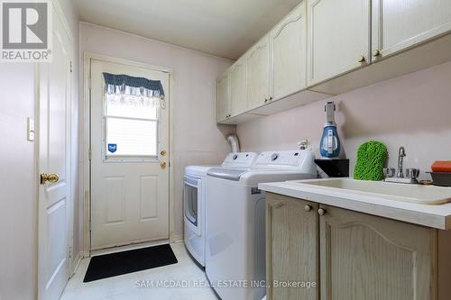 4 Penrose Court, Brampton (Snelgrove), ON - Indoor Photo Showing Laundry Room