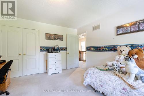 4 Penrose Court, Brampton, ON - Indoor Photo Showing Bedroom