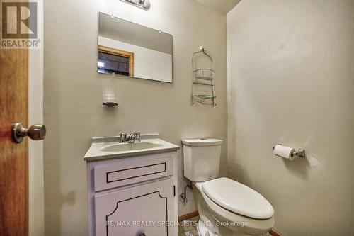 211 Cherry Post Drive, Mississauga (Cooksville), ON - Indoor Photo Showing Bathroom