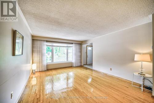 211 Cherry Post Drive, Mississauga, ON - Indoor Photo Showing Other Room