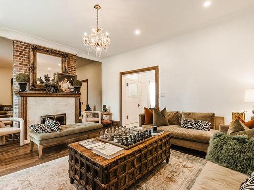 Salon - 344  - 346 Ch. De La Côte-Ste-Catherine, Montréal (Outremont), QC - Indoor Photo Showing Living Room With Fireplace