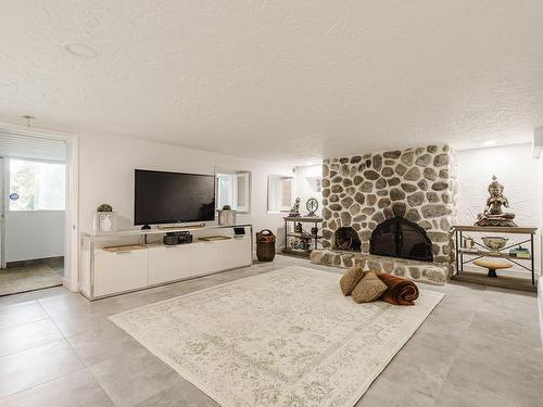 Family room - 344  - 346 Ch. De La Côte-Ste-Catherine, Montréal (Outremont), QC - Indoor Photo Showing Living Room With Fireplace