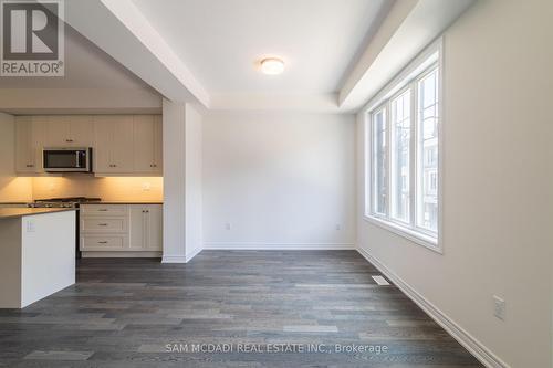 45 Folcroft Street, Brampton (Credit Valley), ON - Indoor Photo Showing Kitchen