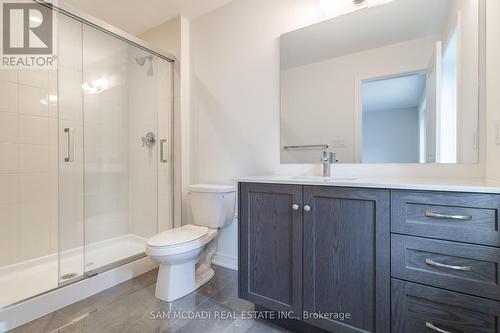 45 Folcroft Street, Brampton (Credit Valley), ON - Indoor Photo Showing Bathroom