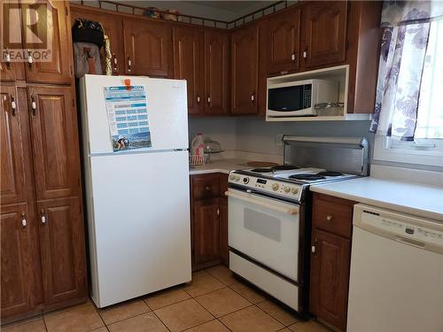 37 Sherrard, Moncton, NB - Indoor Photo Showing Kitchen