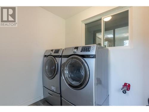 817 Nicola Street, Kamloops, BC - Indoor Photo Showing Laundry Room