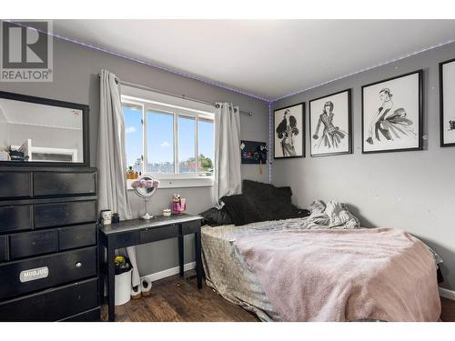 644 Clearwater Ave, Kamloops, BC - Indoor Photo Showing Bedroom