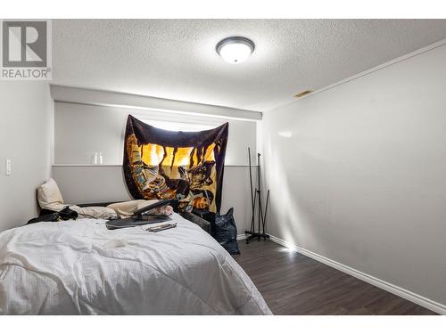 644 Clearwater Ave, Kamloops, BC - Indoor Photo Showing Bedroom