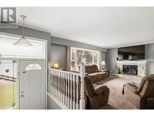 644 Clearwater Ave, Kamloops, BC - Indoor Photo Showing Living Room With Fireplace