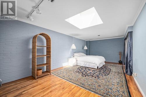 3704 Edgemont Boulevard, North Vancouver, BC - Indoor Photo Showing Bedroom