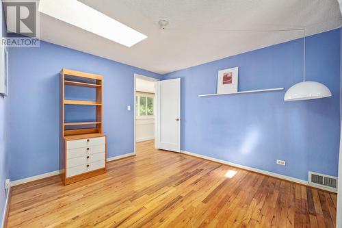 3704 Edgemont Boulevard, North Vancouver, BC - Indoor Photo Showing Other Room