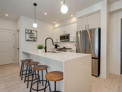 406-958 Pharoah Mews, Langford, BC - Indoor Photo Showing Kitchen With Double Sink With Upgraded Kitchen