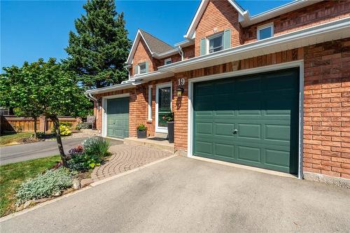 2155 Duncaster Drive|Unit #19, Burlington, ON - Outdoor