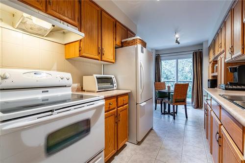 2155 Duncaster Drive|Unit #19, Burlington, ON - Indoor Photo Showing Kitchen