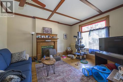 781 Hellmuth Avenue, London, ON - Indoor Photo Showing Living Room With Fireplace