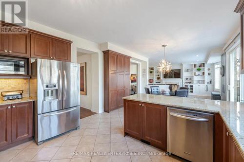 3312 Liptay Avenue, Oakville (Palermo West), ON - Indoor Photo Showing Kitchen With Stainless Steel Kitchen