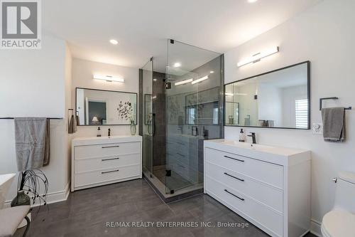 3312 Liptay Avenue, Oakville (Palermo West), ON - Indoor Photo Showing Bathroom