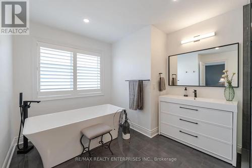 3312 Liptay Avenue, Oakville (Palermo West), ON - Indoor Photo Showing Bathroom